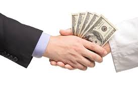 how can i become a compensation and benefits specialist human compensation and benefits manager